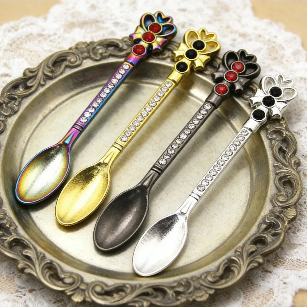 4Pcs 8.2cm Creative Butterfly Design Metal Oil Spoon Small Shovel Smoking Accessories Kitchen Gadgets